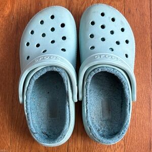 Winter crocs